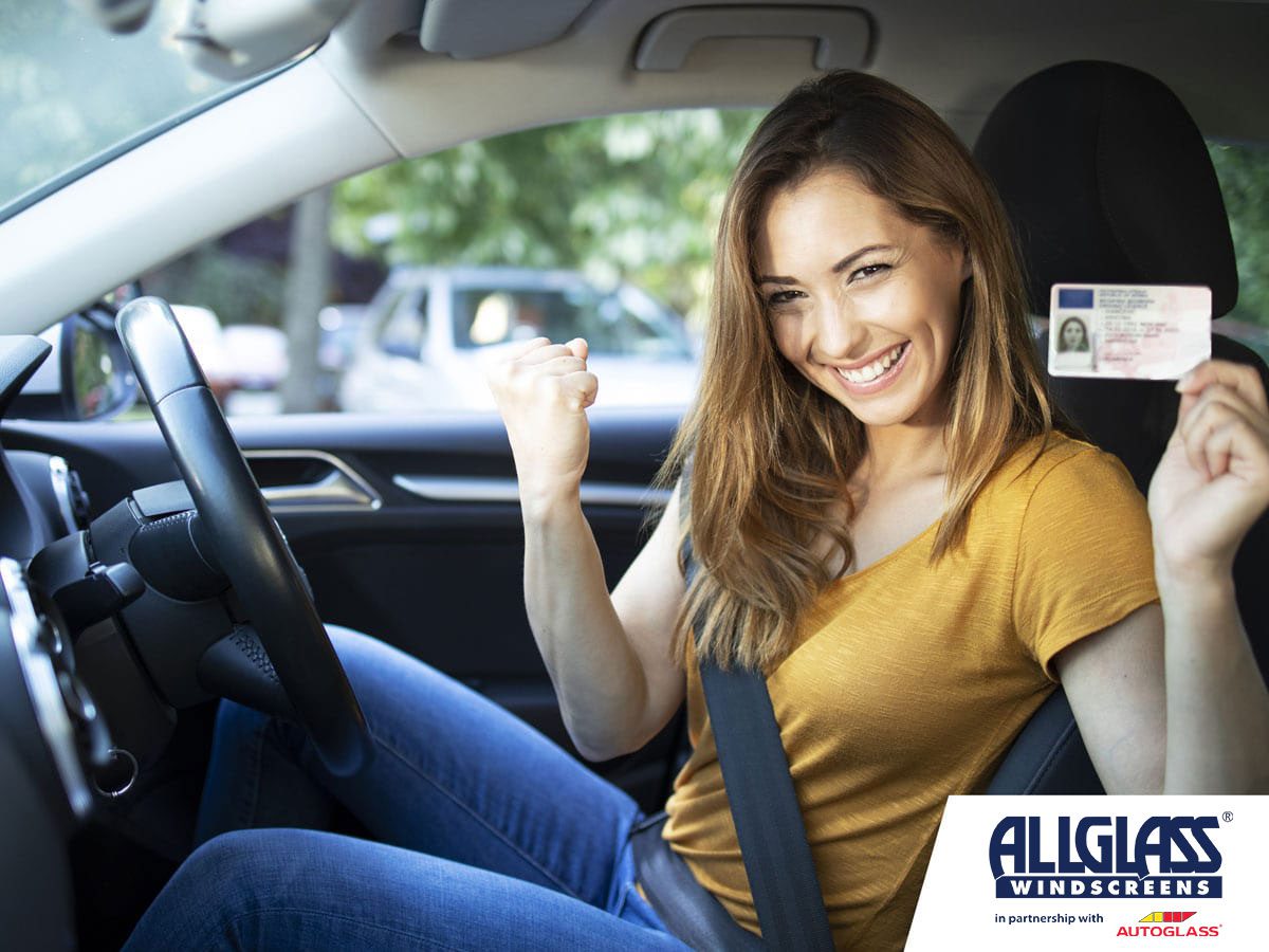 How to Parallel Park: tips for getting it right first time - Allglass® /  Autoglass® Blog